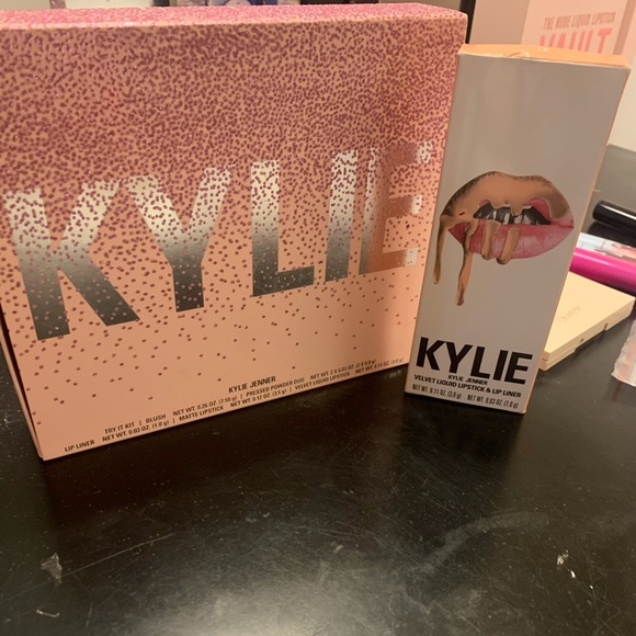 Kylie Cosmetics Other - LA lip kit ✨